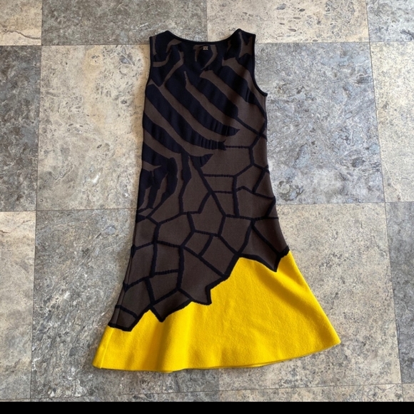 Escada sefgin fantasy dress - Picture 4 of 6